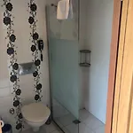 Monna Roza Hotel