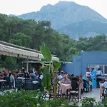 Monna Roza Hotel 4*