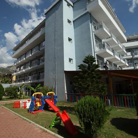 Hotel Monna Roza 4*